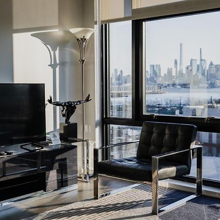 Dharma Home Suites Hoboken Bagian luar foto