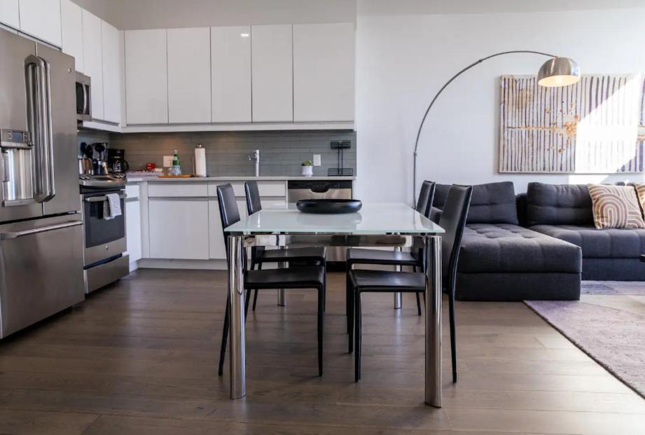 Dharma Home Suites Hoboken Bagian luar foto