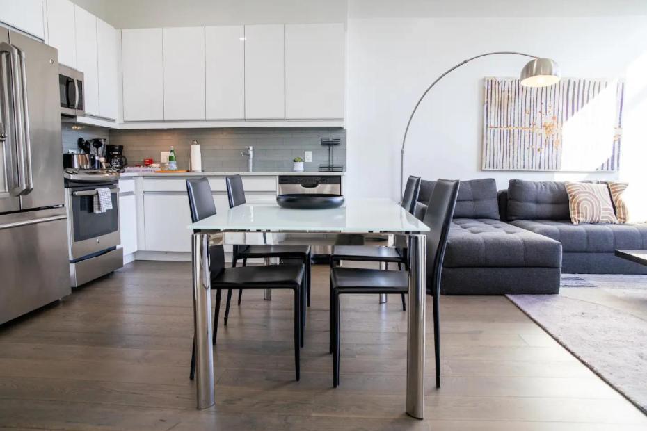 Dharma Home Suites Hoboken Bagian luar foto