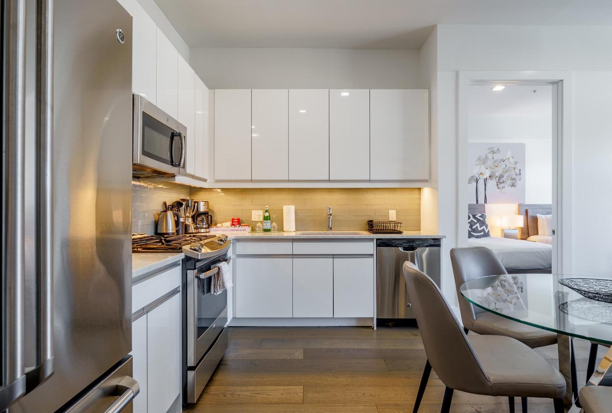 Dharma Home Suites Hoboken Bagian luar foto