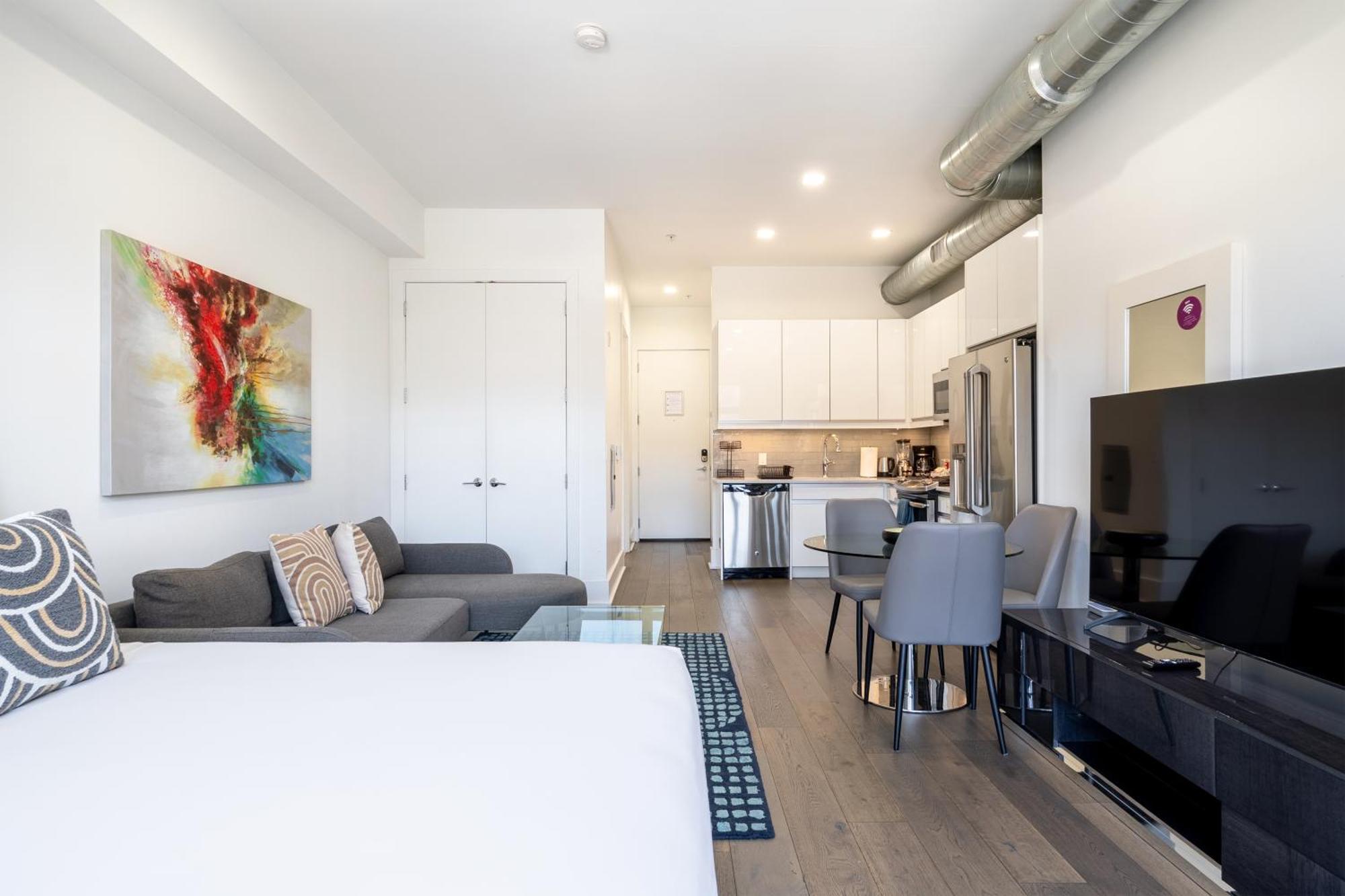 Dharma Home Suites Hoboken Bagian luar foto