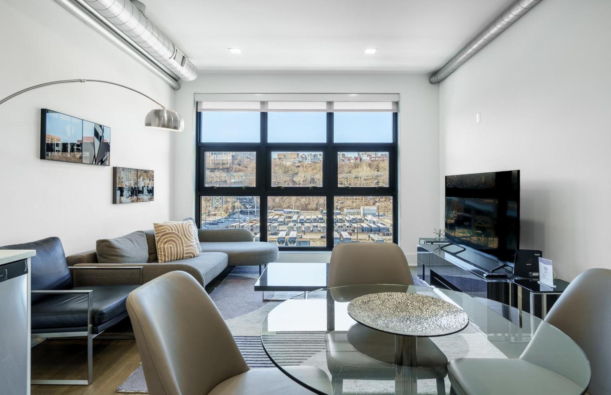 Dharma Home Suites Hoboken Bagian luar foto